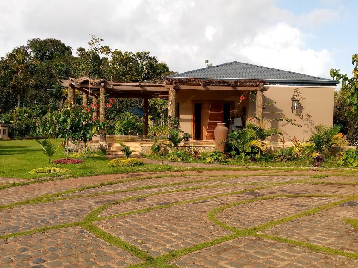 Tagidor Garden Resort And Spa Bangou Exteriör bild
