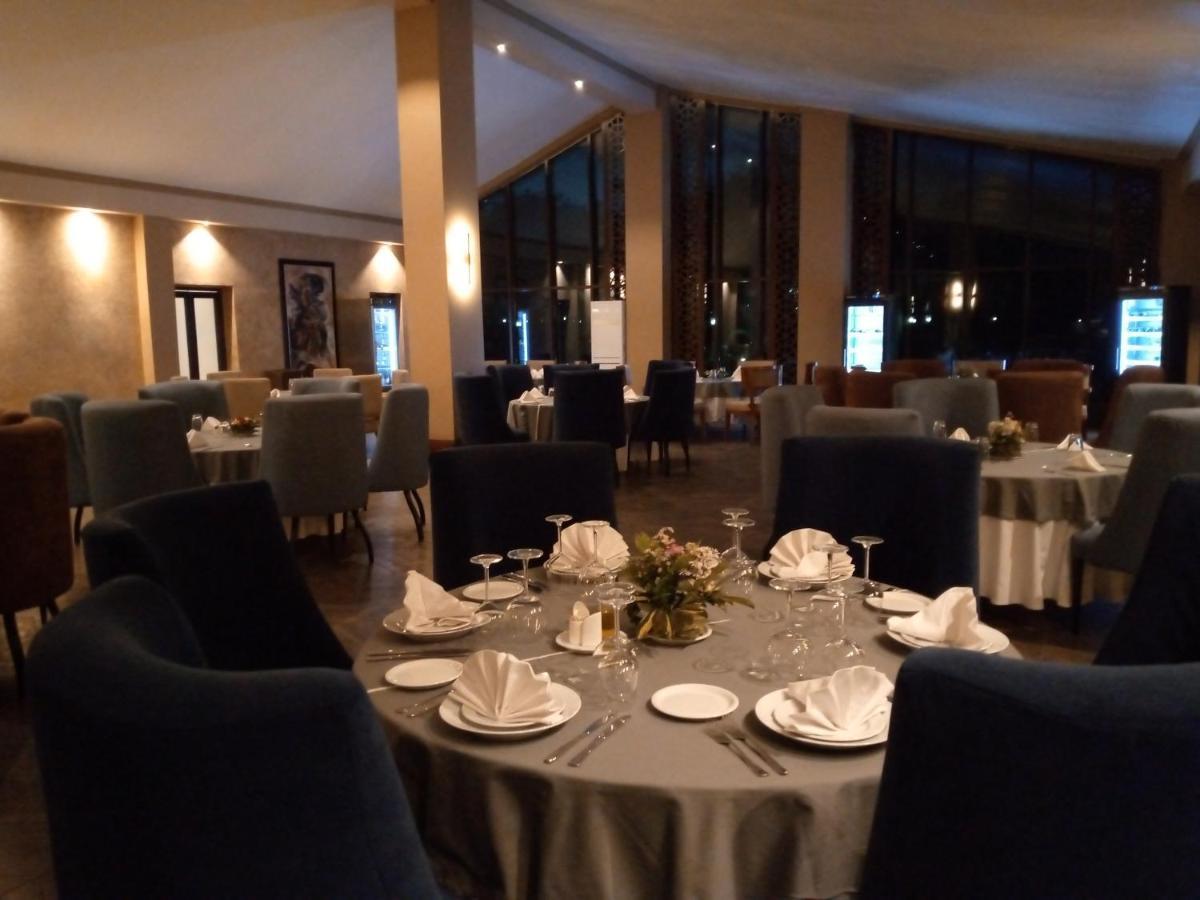 Tagidor Garden Resort And Spa Bangou Exteriör bild